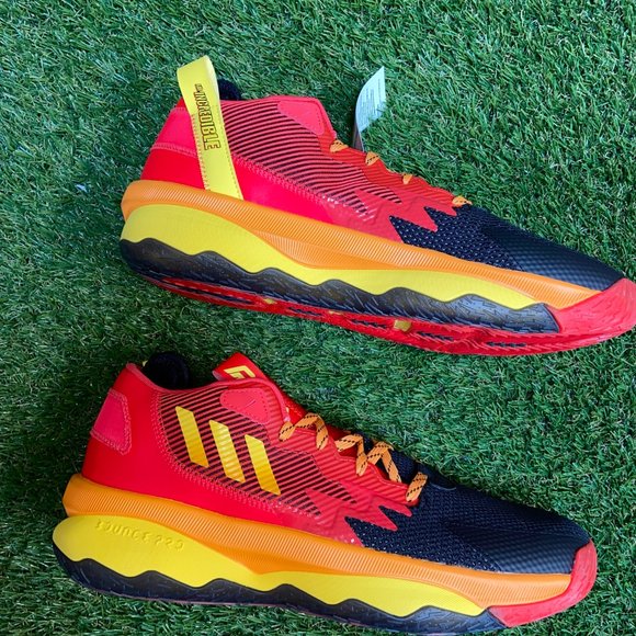 Adidas Dame 8 Pixar Mr. Incredible Red Basketball Shoes HR1562 Men Size 11 NEW